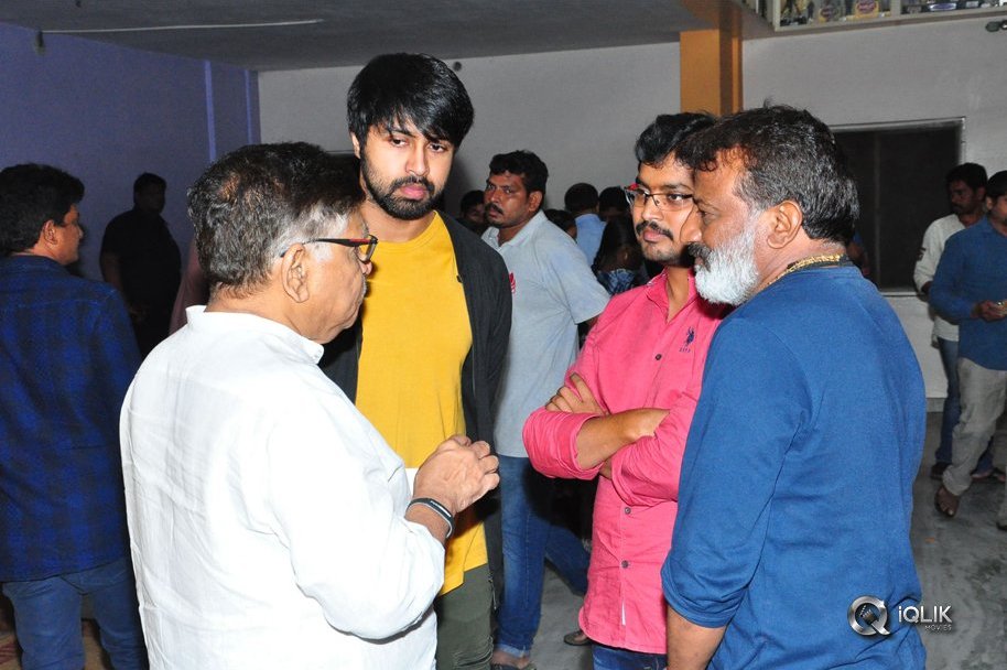 Megastar-Chiranjeevi-Watched-Special-Screening-of-Vijetha